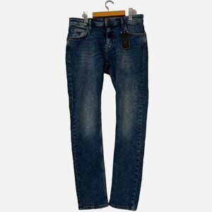 NWT Guess Skinny Leg Fit Medium Rise Jeans Catria Wash Dark Blue 33 x 32